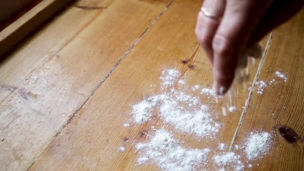 Dona Casa Trabalhando Cozinha Preparação Com Farinha Para Fazer Pastelaria — Vídeo de Stock