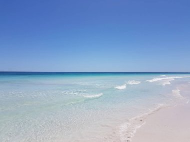 Avustralya 'dan güzel bir sahil, mavi okyanus.