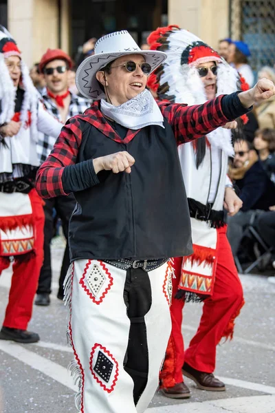 Traditioneel Carnaval Een Spaanse Stad Palamos Catalonië Veel Mensen Kostuum — Stockfoto