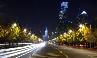 Philadelphia Belediye Binası gece 