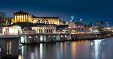 Philadelphia Sanat Müzesi ve su Nightscape birlikte Torna