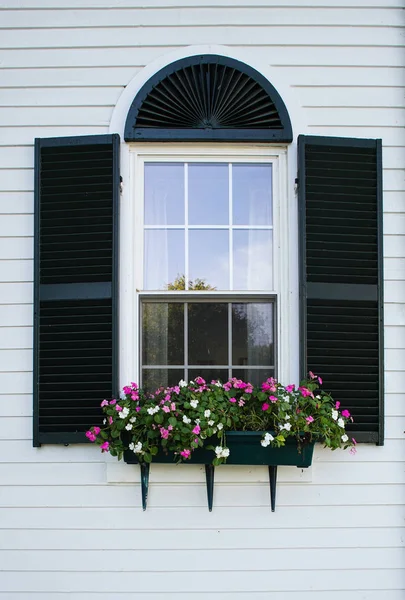 New England okno — Stock fotografie