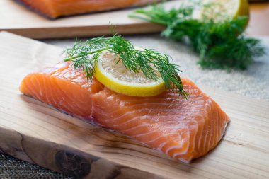 Ham sedir tahta somon