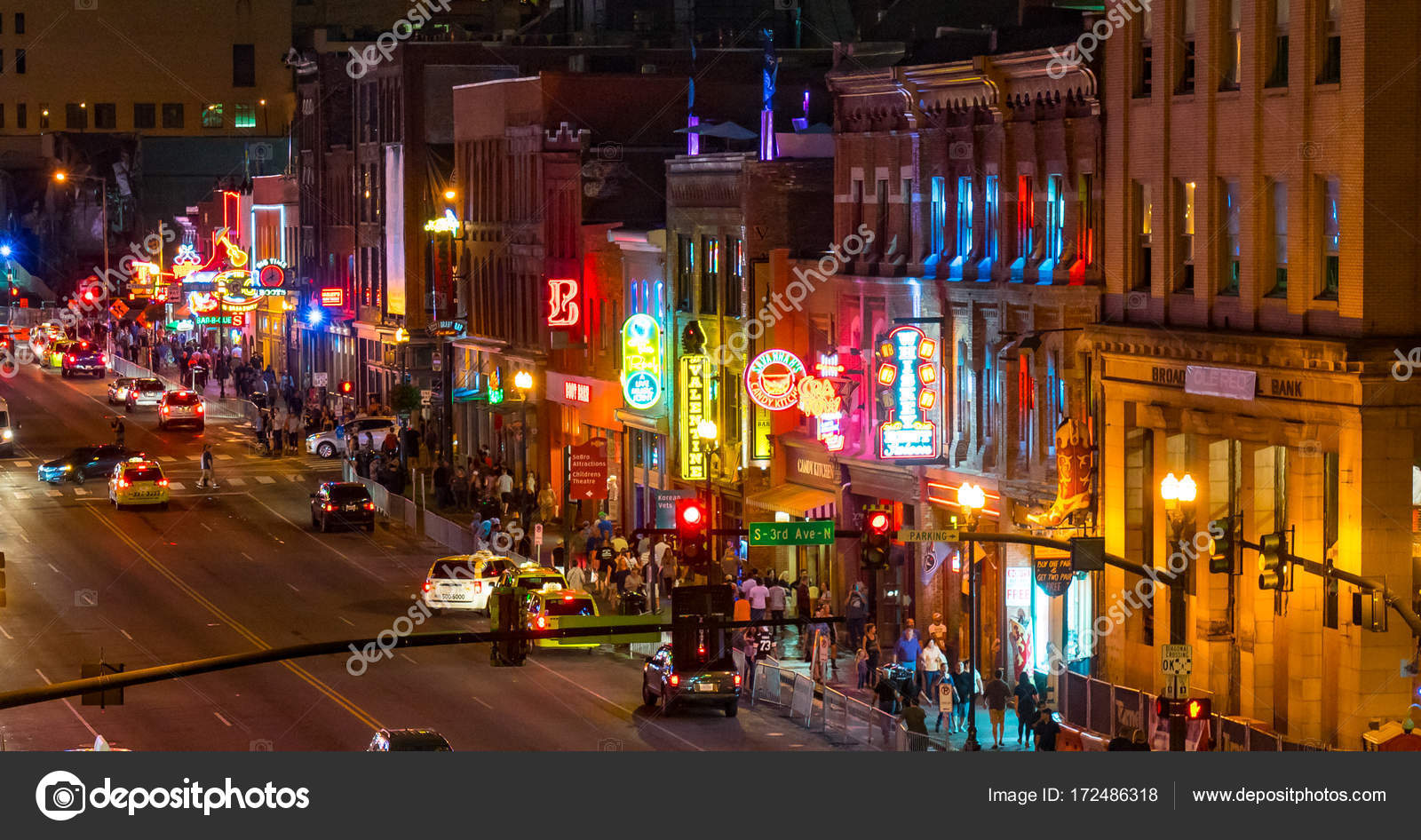 Nashville Broadway Strip – Stock Editorial Photo © paulbradyphoto
