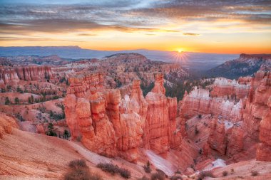 Sunrise in Bryce Canyon National Park clipart