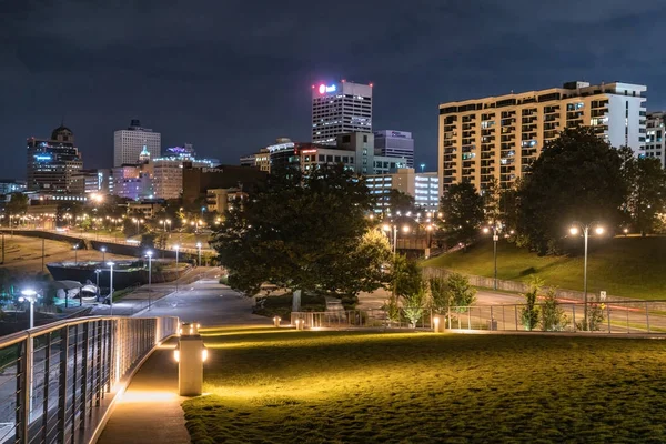 Skyline de noite de Memphis Tennessee — Fotografia de Stock