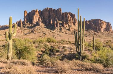 Arizona'nın batıl dağlar