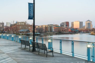 Wilmington, Delaware manzarası Christiana Nehri boyunca