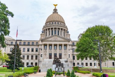 Mississippi Eyalet Binası 'nın dışı.