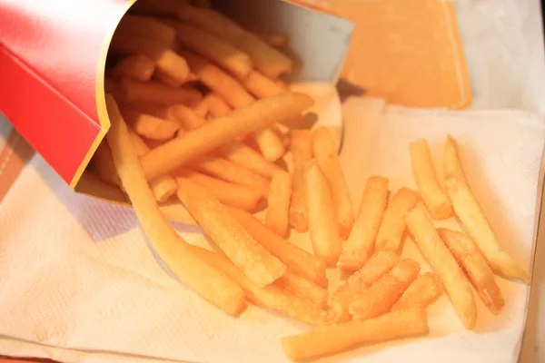 Frische Pommes frites — Stockfoto