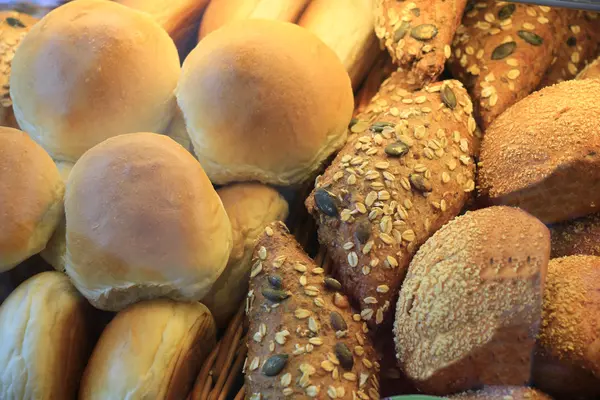 Sortiment av bakat bröd — Stockfoto
