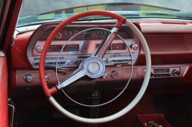 eski model araba kontrol paneli