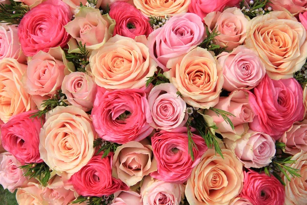 Růžová růže svatební kytice — Stock fotografie