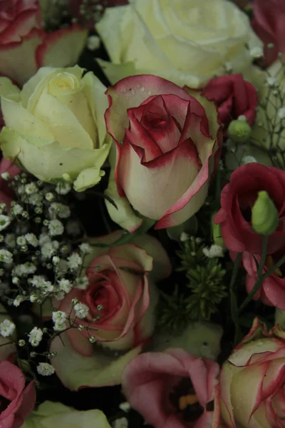 Pink and white bridal bouquet — Stock Photo, Image