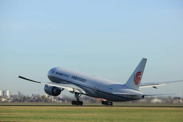 Ámsterdam, Países Bajos - 25 de noviembre de 2016: B-2093 Air China Cargo Boeing 777 —  Fotos de Stock