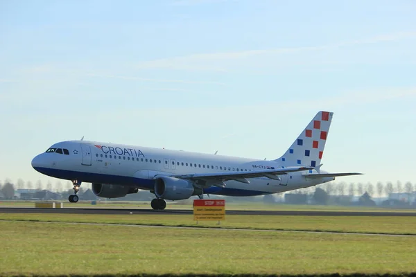 Amsterdam, Nederländerna - 25 November, 2016: 9a-Ctj Croatia Airlines Airbus A320 — Stockfoto