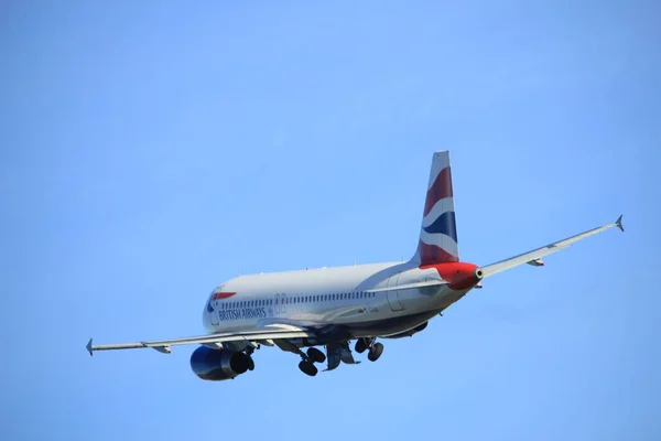 Amsterdão, Países Baixos - 25 de novembro de 2016: G-EUUU British Airways Airbus A320 — Fotografia de Stock