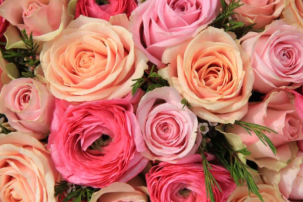 Bouquet de mariée rose rose — Photo