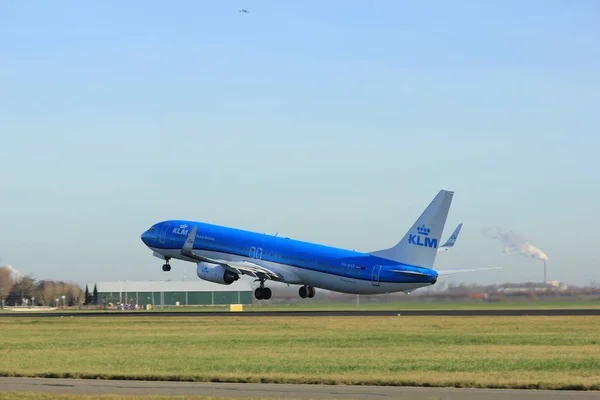 Ámsterdam, Países Bajos - 25 de noviembre de 2016: PH-BXP KLM Boeing 737 — Foto de Stock