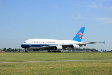 Amsterdam, Hollanda - 7 Ağustos 2015: B-6137 Çin Souther