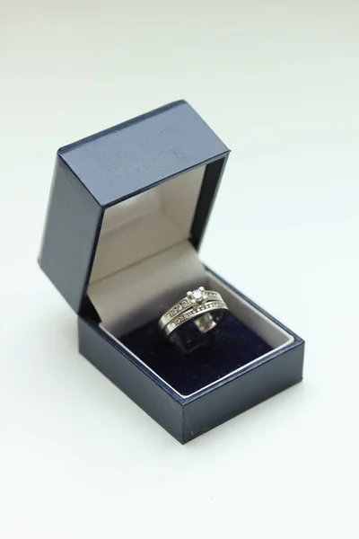 2 다이아몬드 반지 — 스톡 사진