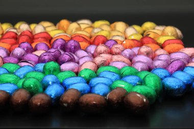 çikolata Paskalya yumurtaları