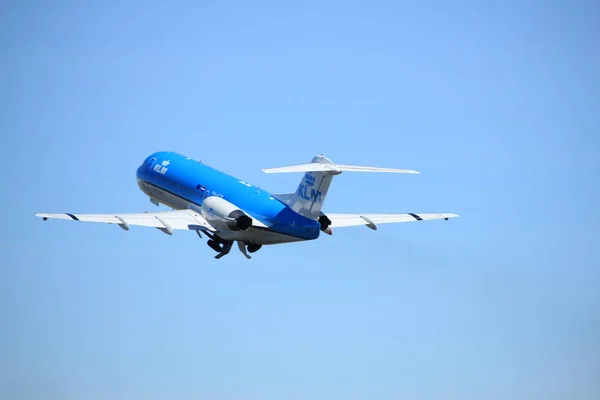 Amsterdam Nederland - 25 maart, 2017: Ph-9Y Klm Cityhopper Fokker F70 — Stockfoto