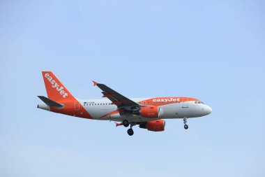 Amsterdam, Hollanda - 31 Mart 2017: G-Ezde arası easyJet ile