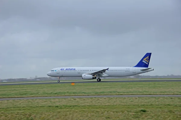 March, 27th 2015, Amsterdam Schiphol Airport P4-KDA Air Astana A — Stock Photo, Image