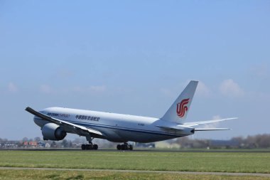 Amsterdam Hollanda - 2 Nisan 2017: B-2096 hava Çin kargo