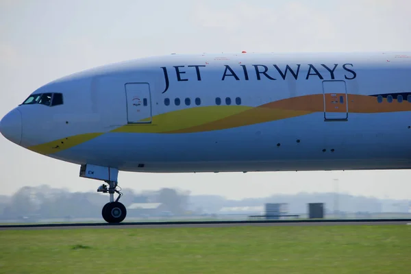 Amsterdam Nederländerna - 2nd April 2017: Vt-jude Jet Airways — Stockfoto