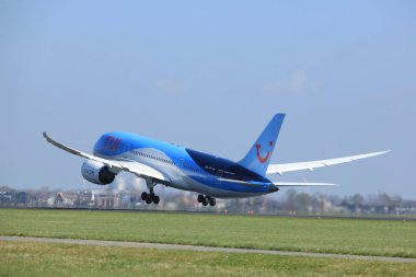 Amsterdam Hollanda - 2 Nisan 2017: Ph-Tfk TUI Havayolları