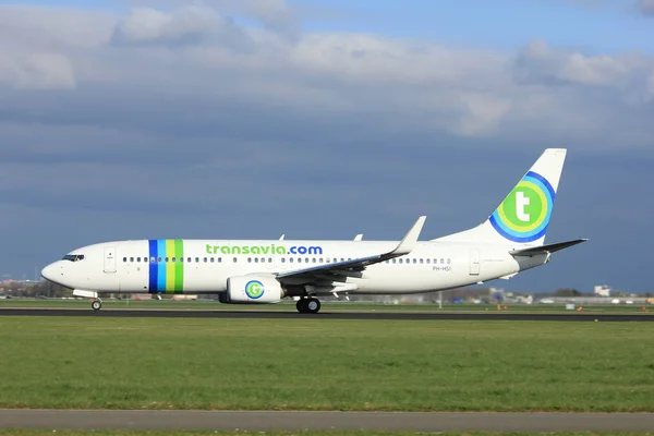 Amsterdam die niederlande - 7. april 2017: ph-hsi transavia — Stockfoto