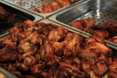 Taze ızgara tavuk ve kanatlı ürünler