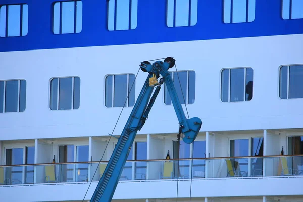 IJmuiden, Hollanda-29 Nisan 2017: Aida Luna demirledi Felison Cruise Terminal IJmuiden — Stok fotoğraf