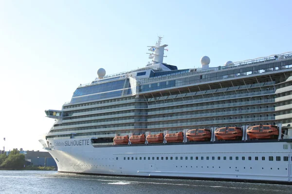 Velsen, Paesi Bassi - 16 maggio 2015: Celebrity Silhouette — Foto Stock