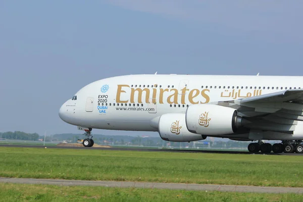 Amsterdam Paesi Bassi - 6 maggio 2017: A6-EEX Emirates Airbus A380-800 — Foto Stock