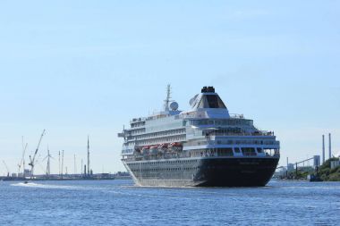 Velsen, Hollanda - Mayıs, 20 2017: Ms Prinsendam, Holland America Line