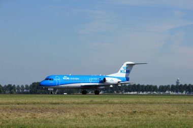 Amsterdam, Hollanda - Ağustos, 18 2016: Ph-Kzd KIM Cityhopper