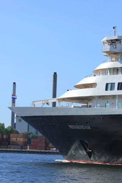 Velsen, Nederländerna - 20 maj 2017: Ms Prinsendam, Holland America Line — Stockfoto