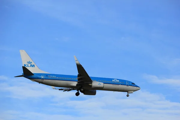 Amsterdam, Nederland, juli, 15e 2016: Ph-Bca Klm Royal Dutch Airlines Boeing 737 — Stockfoto