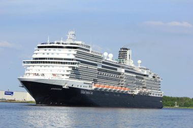 Velsen, Hollanda - Mayıs, 21 2017: Koningsdam