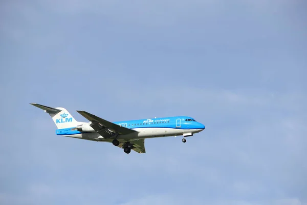 Amszterdam, Hollandia, július, 15 2016: Ph-Kzm Klm Fokker F70 — Stock Fotó