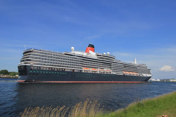 Velsen, Nederländerna - juni 5th 2017: Drottning Victoria, Cunard — Stockfoto