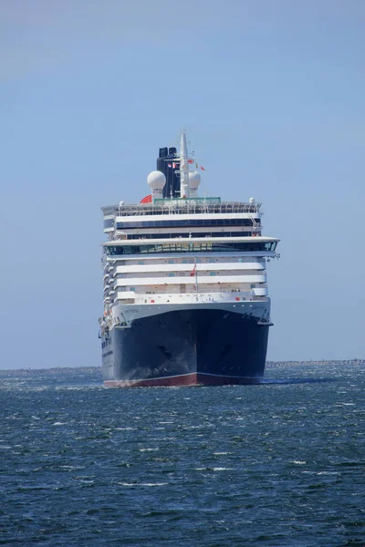 IJmuiden, The Netherlands - June 5th 2017: Queen Victoria, Cunard — Stock Photo, Image