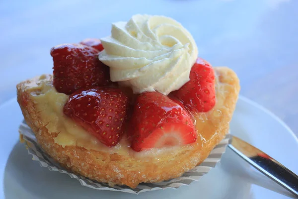 Pastelería de fresa fresca —  Fotos de Stock