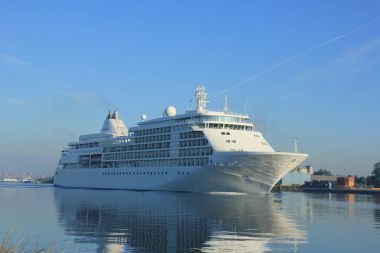 Velsen, Hollanda - 18th Haziran 2017: Silver Whisper - Silversea Yolculuk