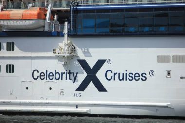 Velsen, Hollanda - 9 Haziran 2017: Ünlü Eclipse - Celebrity Cruises