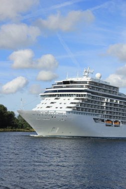 Velsen, Hollanda - 16 Haziran 2017: yedi denizler Explorer - Regent Cruises