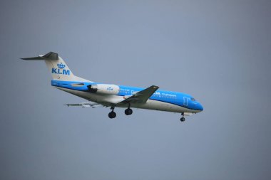 Amsterdam, Hollanda - 22nd Haziran 2017: Ph-Kzp KIM Cityhopper Fokker F70